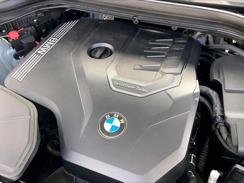 Used 2022 BMW X4 xDrive30i w/ M Sport Package 2 image 32