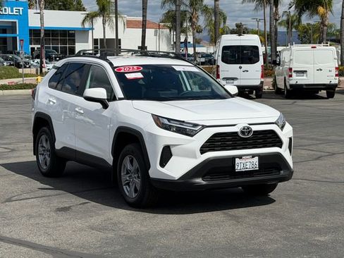 Used 2025 Toyota RAV4 XLE FWD image 3