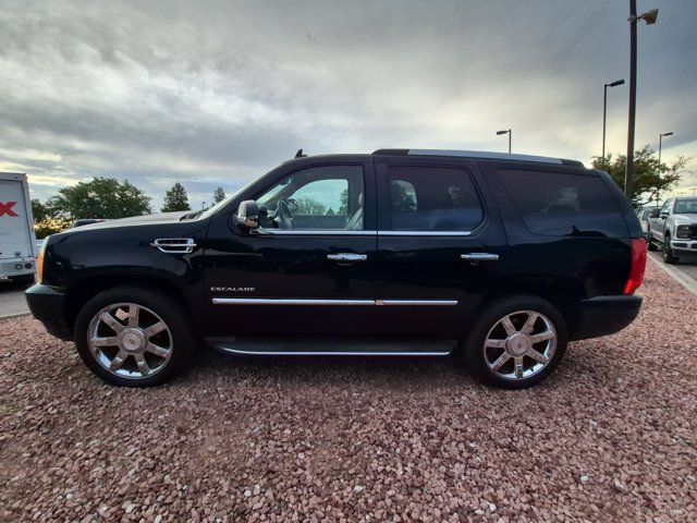 Used 2014 Cadillac Escalade Luxury AWD/4WD image 8