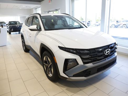 New 2026 Hyundai Tucson SEL FWD image 1