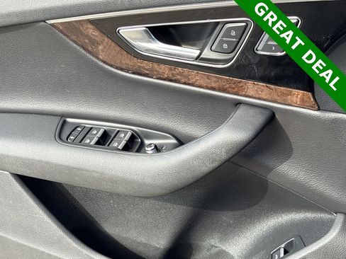 Used 2018 Audi Q7 3.0T Prestige w/ Prestige Package image 32