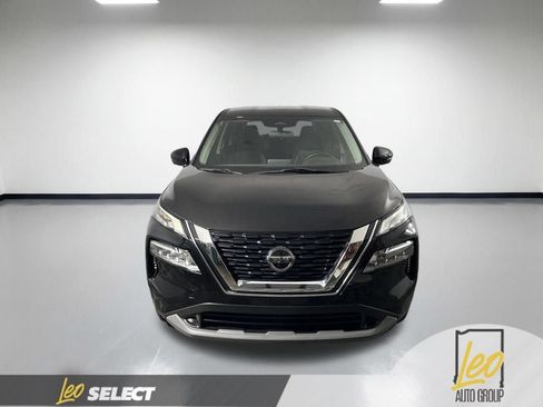 Used 2021 Nissan Rogue SV AWD/4WD image 2