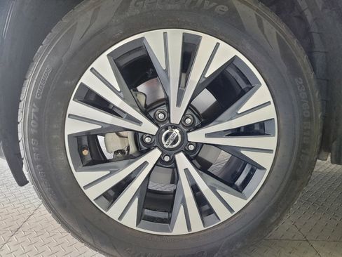 Used 2021 Nissan Rogue SV FWD image 31