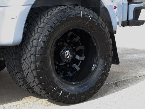 Used 2024 Ford F350 Limited w/ FX4 Off-Road Package AWD/4WD image 79