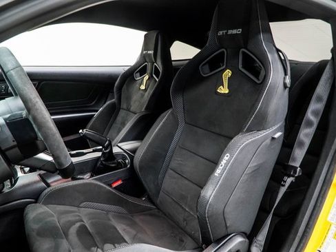 Used 2017 Ford Mustang Shelby GT350 w/ Electronics Package image 36