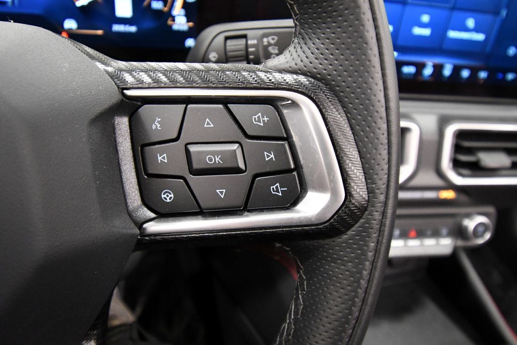 Used 2025 Ford Mustang GT Premium RWD image 18