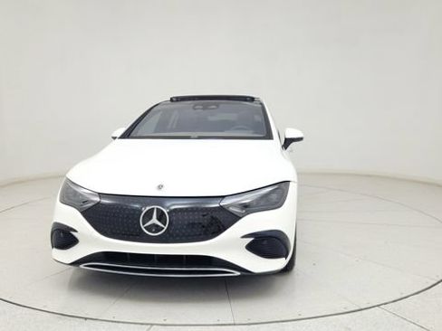Used 2023 Mercedes-Benz EQE 500 4MATIC Sedan image 3
