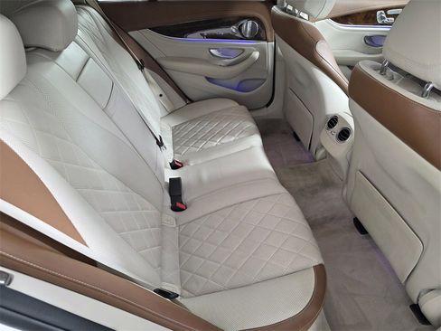 Used 2019 Mercedes-Benz E 450 E 450 image 27