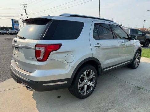 Used 2018 Ford Explorer Platinum AWD/4WD image 13