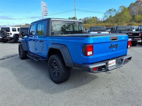 Used 2024 Jeep Gladiator Sport image 6