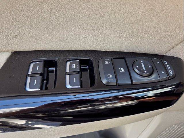 Used 2019 Kia Sportage EX w/ EX Technology Package FWD image 24