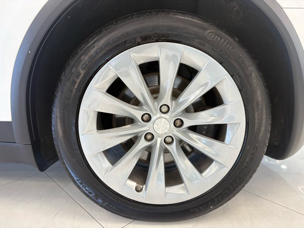 Used 2019 Tesla Model X AWD/4WD image 44