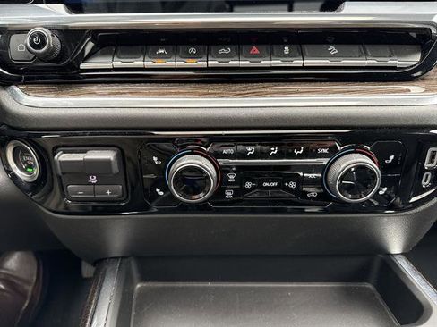 Used 2022 Chevrolet Silverado 1500 RST w/ All Star Edition Plus AWD/4WD image 17
