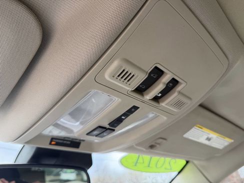 Used 2014 Cadillac SRX Performance w/ Driver Awareness Package image 16