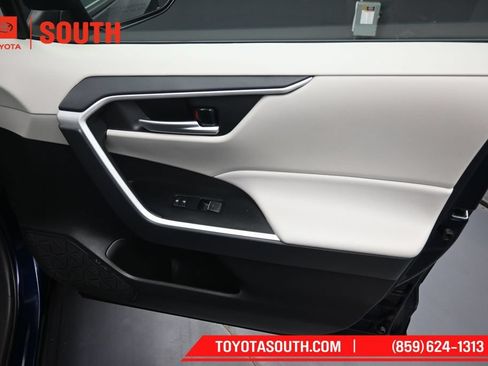Used 2025 Toyota RAV4 XLE w/ Convenience Package AWD/4WD image 34
