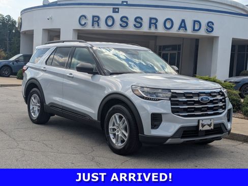 New 2026 Ford Explorer Active RWD image 1