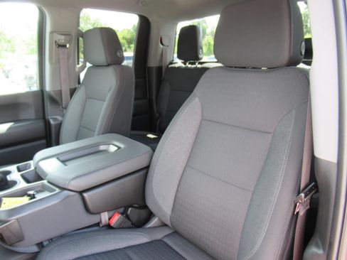 Used 2024 Chevrolet Silverado 2500 Custom w/ Custom Convenience Package RWD image 19