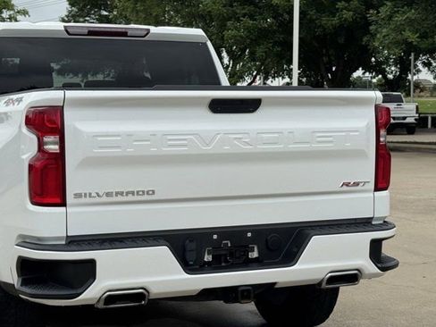 Used 2021 Chevrolet Silverado 1500 RST AWD/4WD image 8