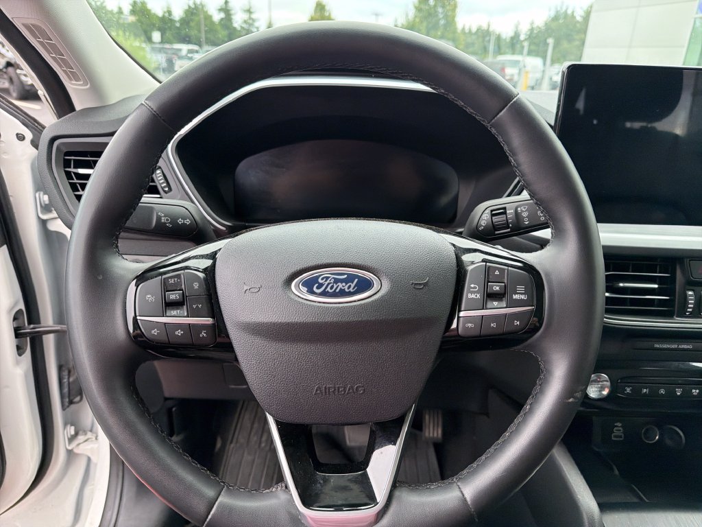 Used 2024 Ford Escape Platinum AWD/4WD image 14