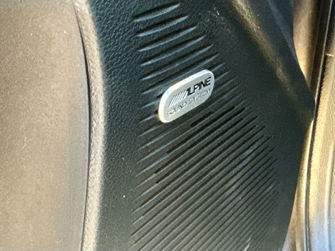 Used 2023 Dodge Challenger R/T Scat Pack RWD image 18