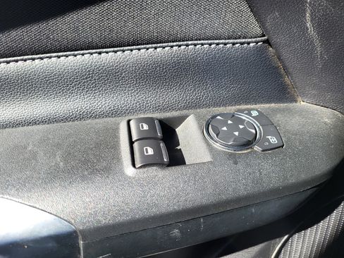 Used 2022 Ford Mustang Coupe image 13