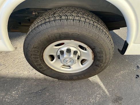 Used 2020 Chevrolet Express 2500 Extended w/ Communications Package image 11