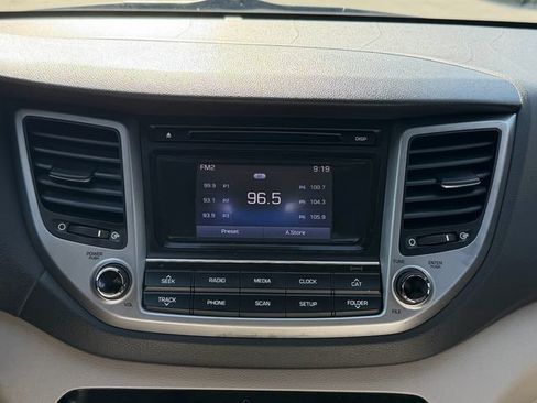 Used 2017 Hyundai Tucson SE FWD image 16
