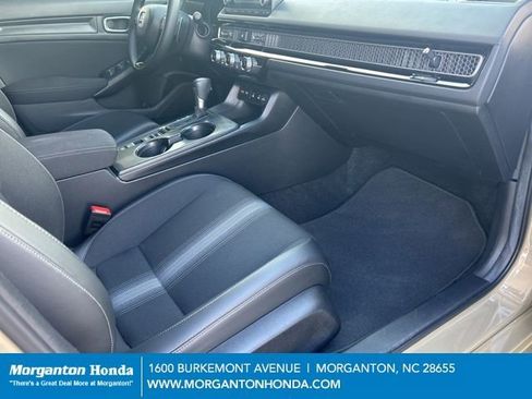 Used 2025 Honda Civic Sport image 34