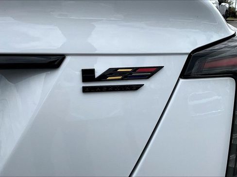 Used 2024 Cadillac CT5 V Blackwing w/ LPO, Blue Accent Package RWD image 28