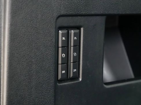 Used 2019 Ford Expedition Platinum image 15