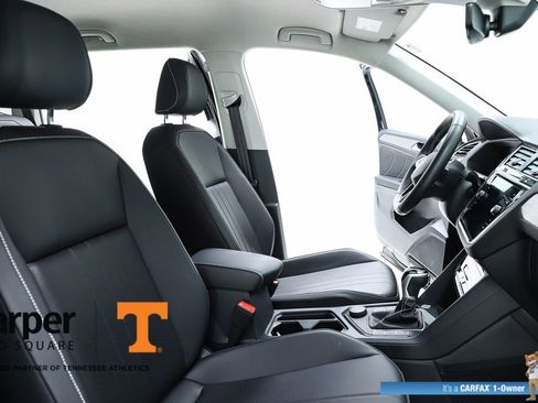 Used 2024 Volkswagen Tiguan SE image 72