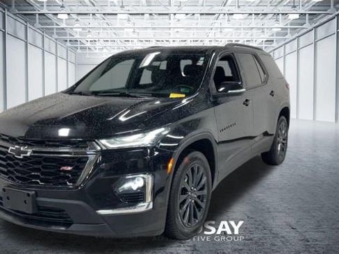 Used 2023 Chevrolet Traverse RS FWD image 5