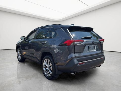 Used 2023 Toyota RAV4 XLE Premium AWD/4WD image 6