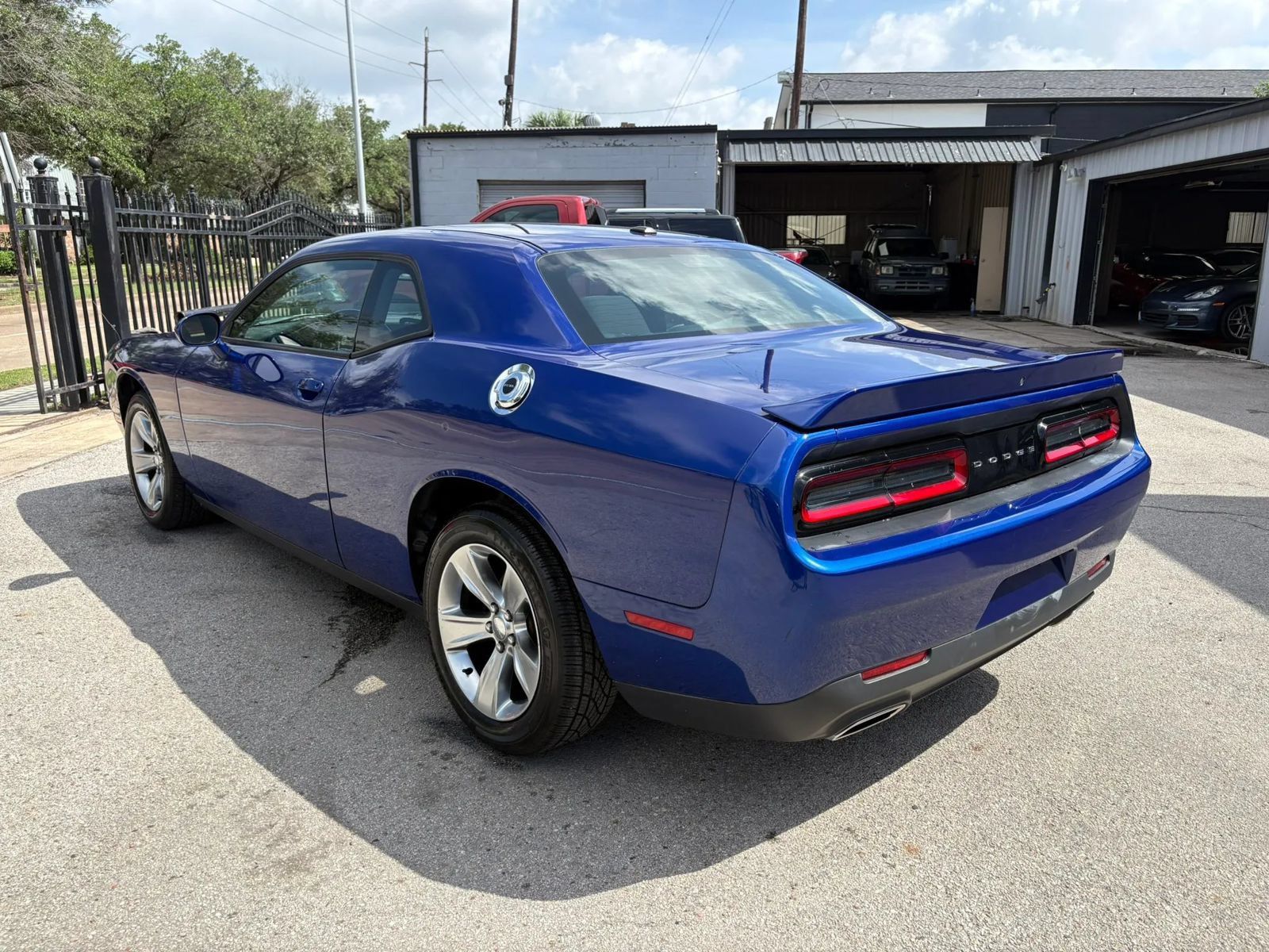 Used 2021 Dodge Challenger SXT RWD image 5