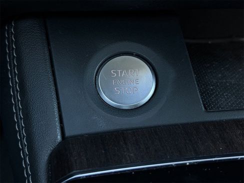 Used 2023 Audi Q5 e Premium Plus w/ Premium Plus Package image 22