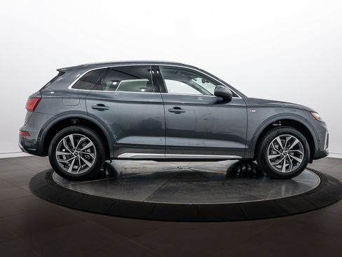 Certified 2023 Audi Q5 2.0T Prestige w/ Prestige Package AWD/4WD image 3