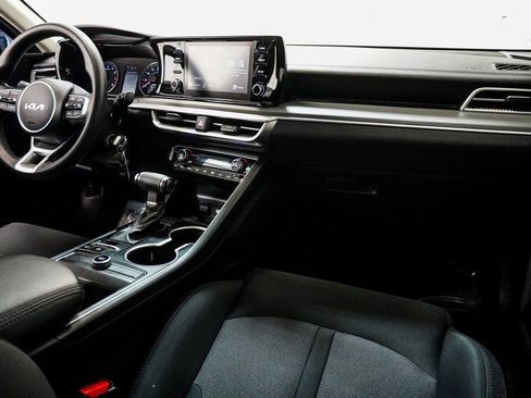 Used 2022 Kia K5 LX image 10