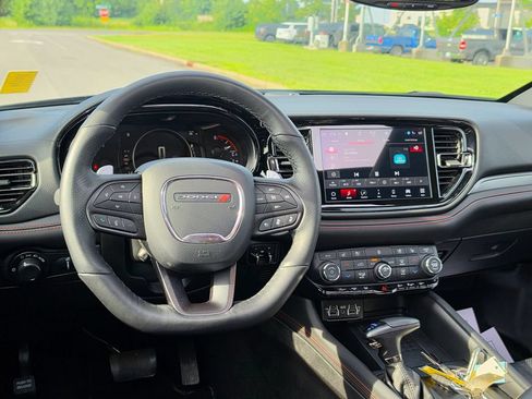 Used 2025 Dodge Durango GT AWD/4WD image 37