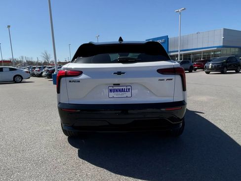 New 2025 Chevrolet Blazer EV RS image 43