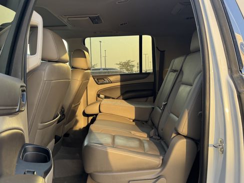 Used 2018 Chevrolet Suburban LT AWD/4WD image 6