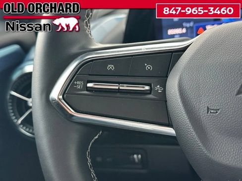 Used 2024 Chevrolet Equinox EV LT FWD image 19
