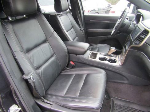 Used 2016 Jeep Grand Cherokee Limited image 20