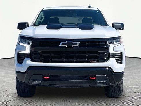 Used 2025 Chevrolet Silverado 1500 LT Trail Boss AWD/4WD image 2
