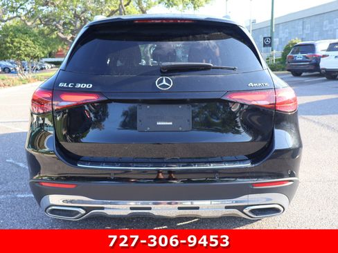 Used 2023 Mercedes-Benz GLC 300 4MATIC w/ Exclusive Trim Package image 8