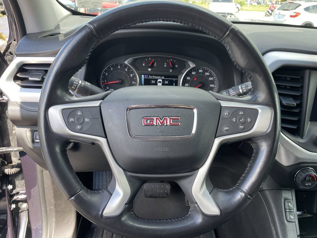 Used 2019 GMC Acadia SLT AWD/4WD image 16