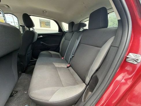 Used 2012 Ford Focus SE FWD image 13
