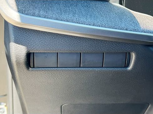 New 2025 Nissan Kicks SV image 10