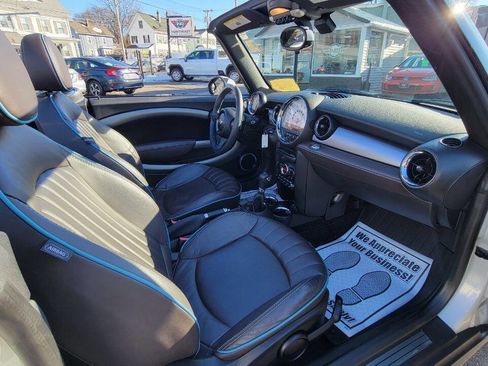 Used 2014 MINI Cooper S image 25