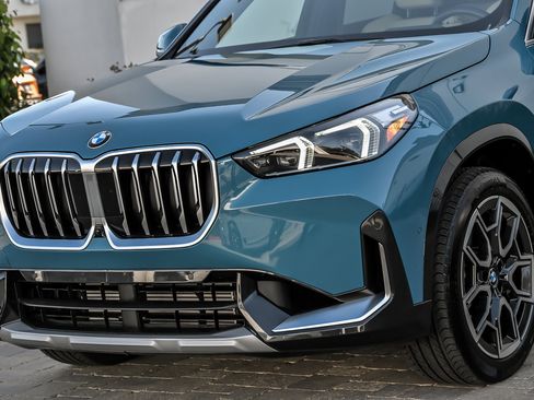 Used 2025 BMW X1 xDrive28i AWD/4WD image 7