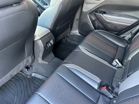 Certified 2025 Subaru Crosstrek 2.5i Limited w/ Popular Package #4A image 12